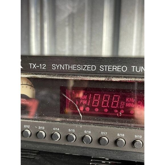 Carver CM-1090 Amp, w/ Carver TX-12 AM/FM Tuner - Picture 10 of 10